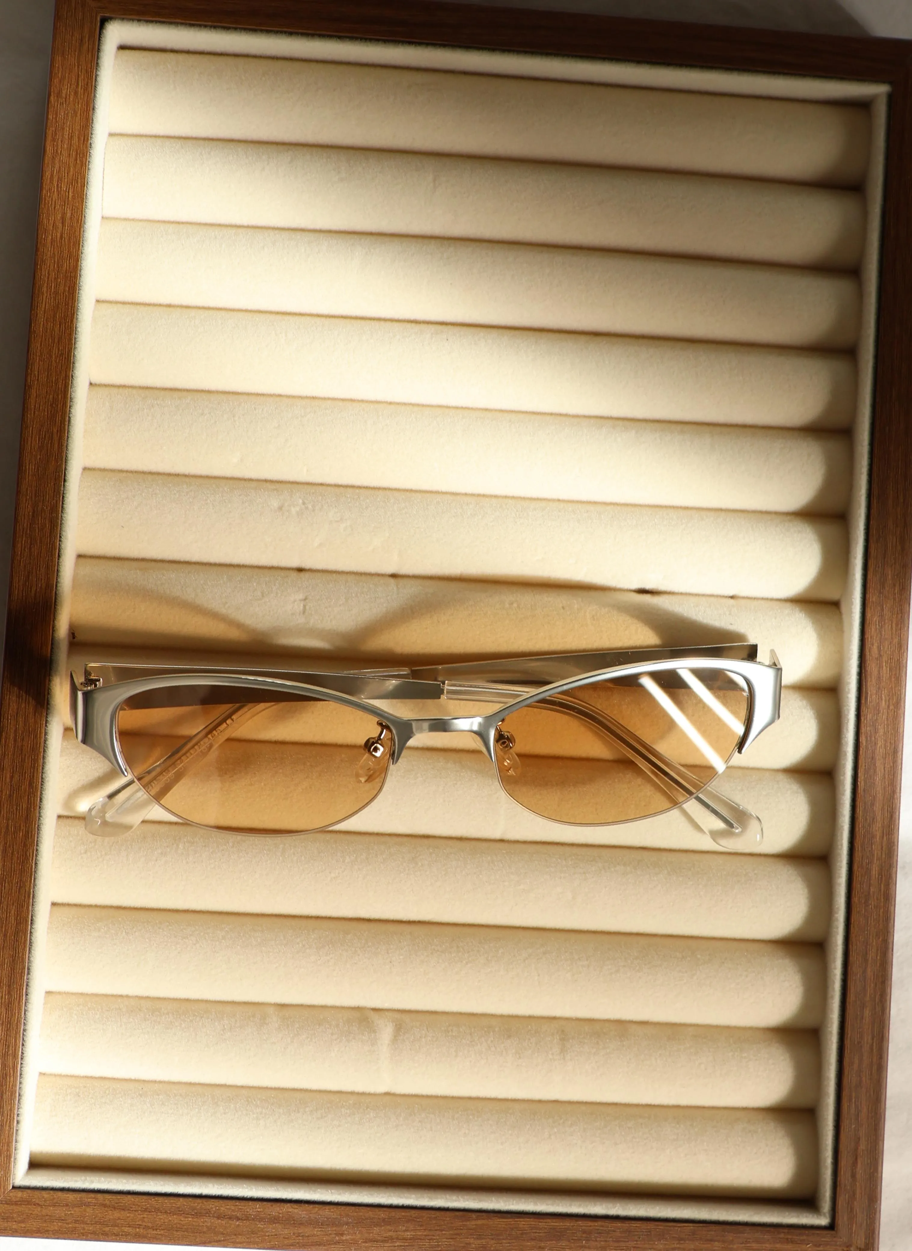 Argenta Sunglasses Model